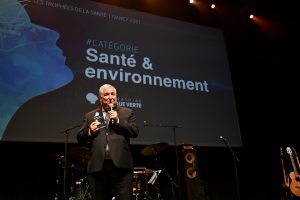 Jean-Paul Fèvre lors de la remise du prix le 26 août 2021 sur la scène du Zénith de Nancy.